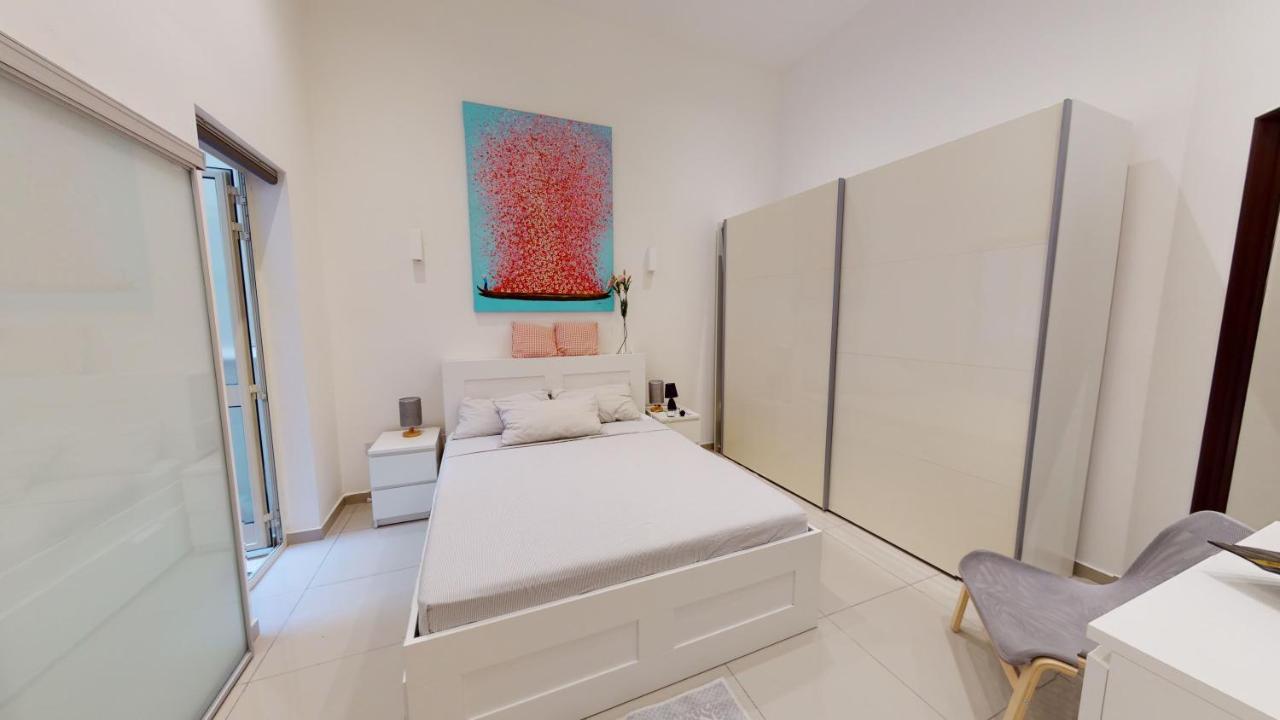 Spacious 3 Bedroom Maisonette Sliema Dış mekan fotoğraf