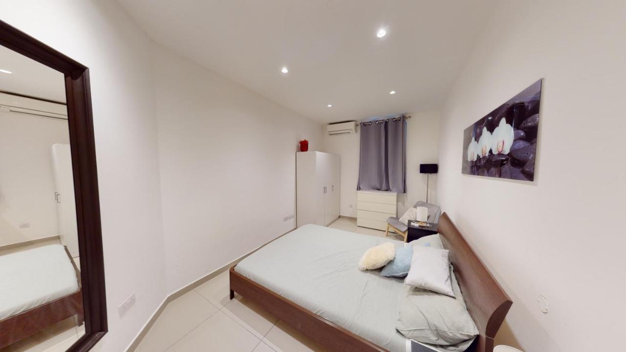 Spacious 3 Bedroom Maisonette Sliema Dış mekan fotoğraf
